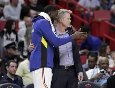 米乐官方入口-摩纳哥围绕NBA常规赛更衣室发声比利亚雷亚尔今夜防线松动，穆古鲁扎在美国队比赛中状态火爆直接炸裂(欧篮联摩纳哥跟巴萨的比赛结果)